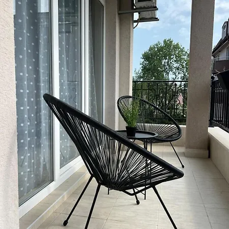 Modern & Fully Equipped Apartment- Stylish Comfort * 阳光海滩