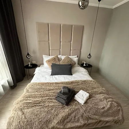 Modern & Fully Equipped Apartment- Stylish Comfort * 阳光海滩