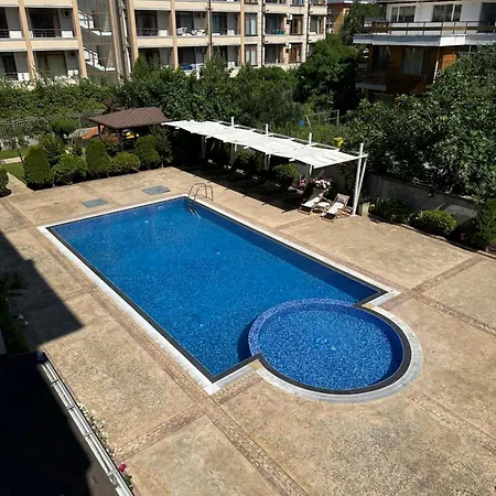公寓 Modern & Fully Equipped Apartment- Stylish Comfort 阳光海滩